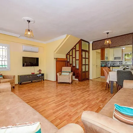 Colorful With Private Pool Near Calis Beach In * فتحية